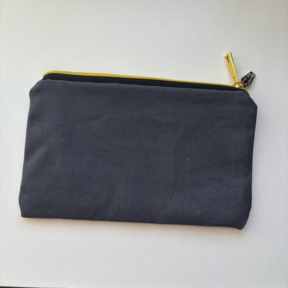 Do Not Open Til Christmas Haunted Holiday Halloween Cosmetic Makeup Bag Pouch - Picture 2 of 5